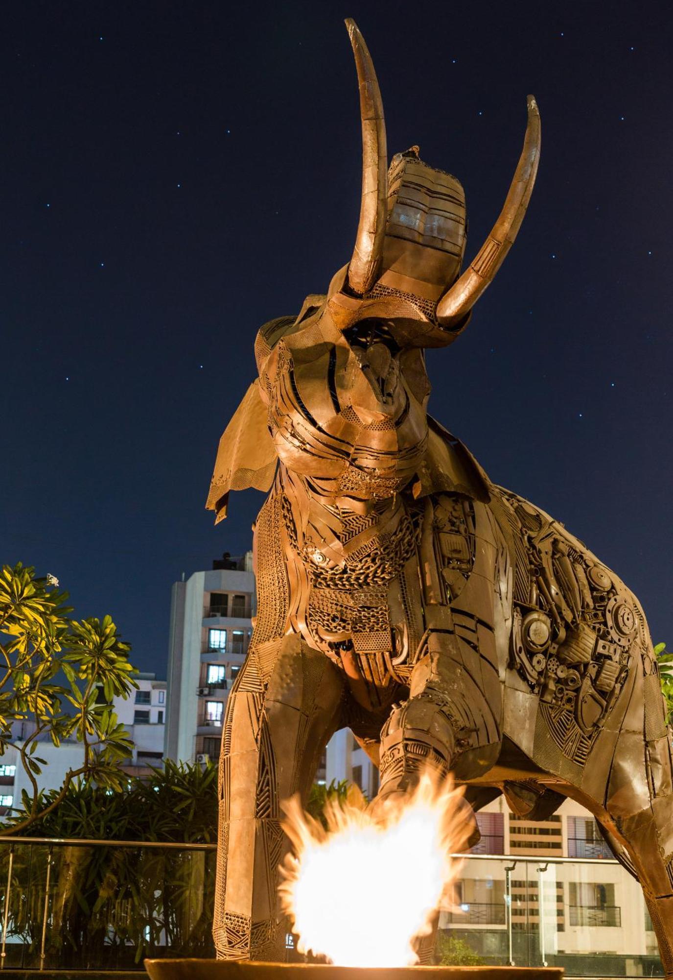 Sofitel Mumbai Bkc Ξενοδοχείο Εξωτερικό φωτογραφία The Elephant's Head