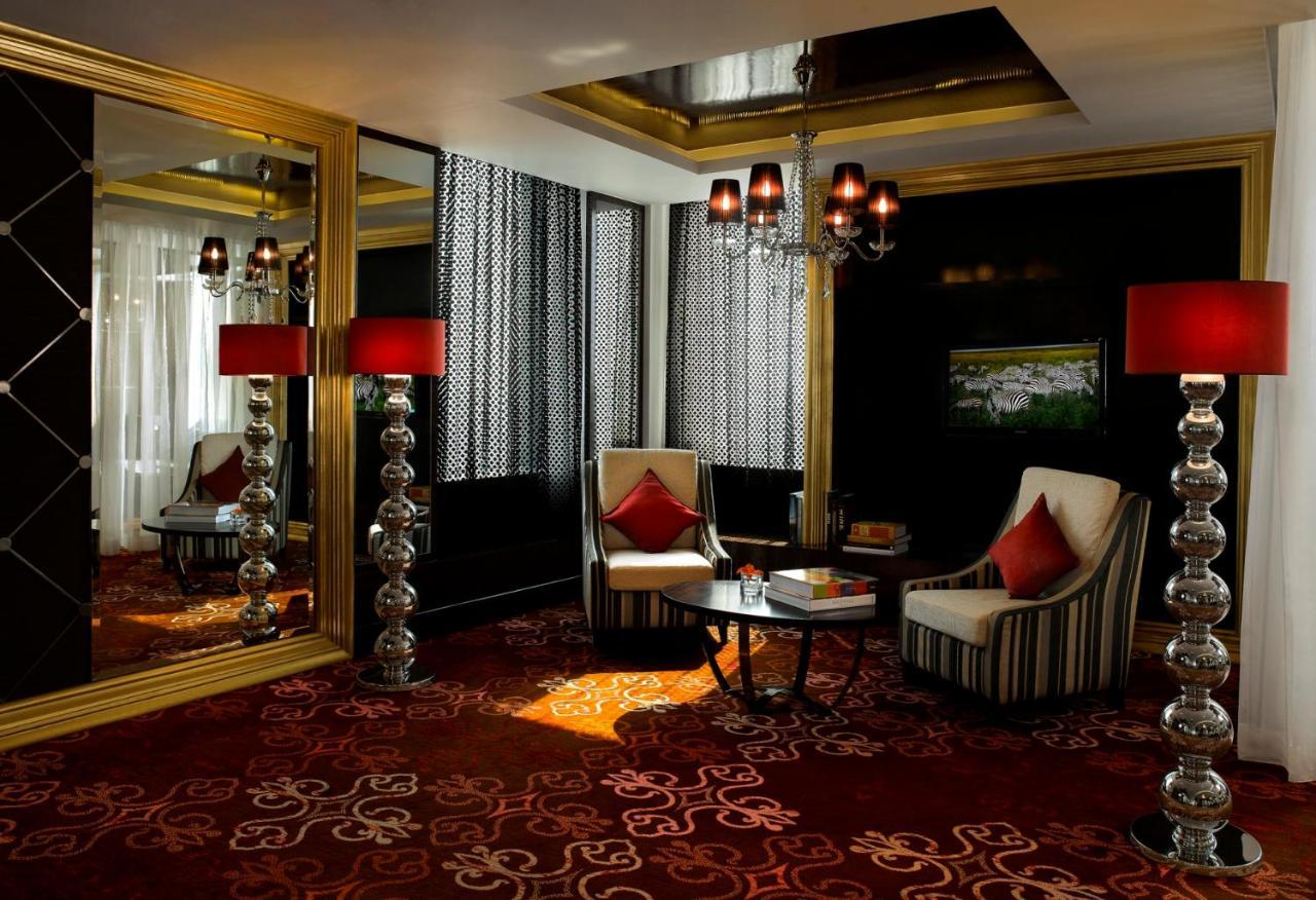 Sofitel Mumbai Bkc Ξενοδοχείο Εξωτερικό φωτογραφία A suite at the hotel