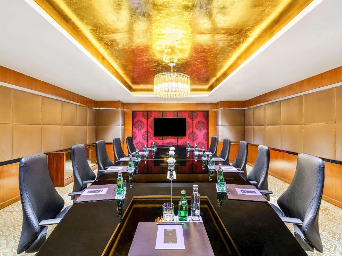 Sofitel Mumbai Bkc Ξενοδοχείο Εξωτερικό φωτογραφία Boardroom