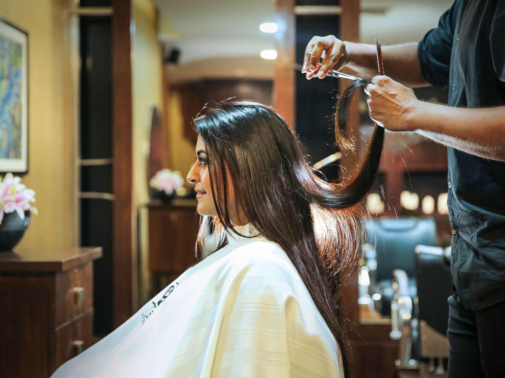 Sofitel Mumbai Bkc Ξενοδοχείο Εξωτερικό φωτογραφία Hair salon in India