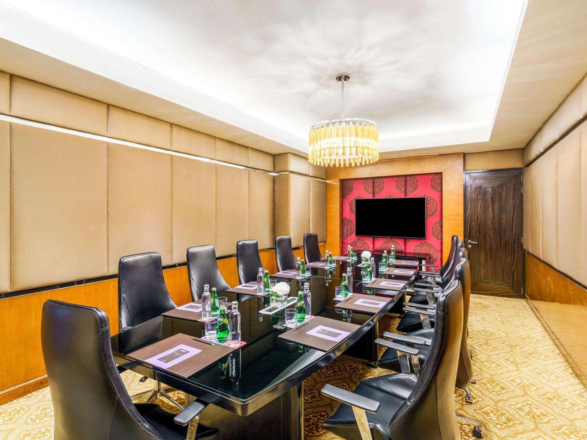 Sofitel Mumbai Bkc Ξενοδοχείο Εξωτερικό φωτογραφία Meeting room