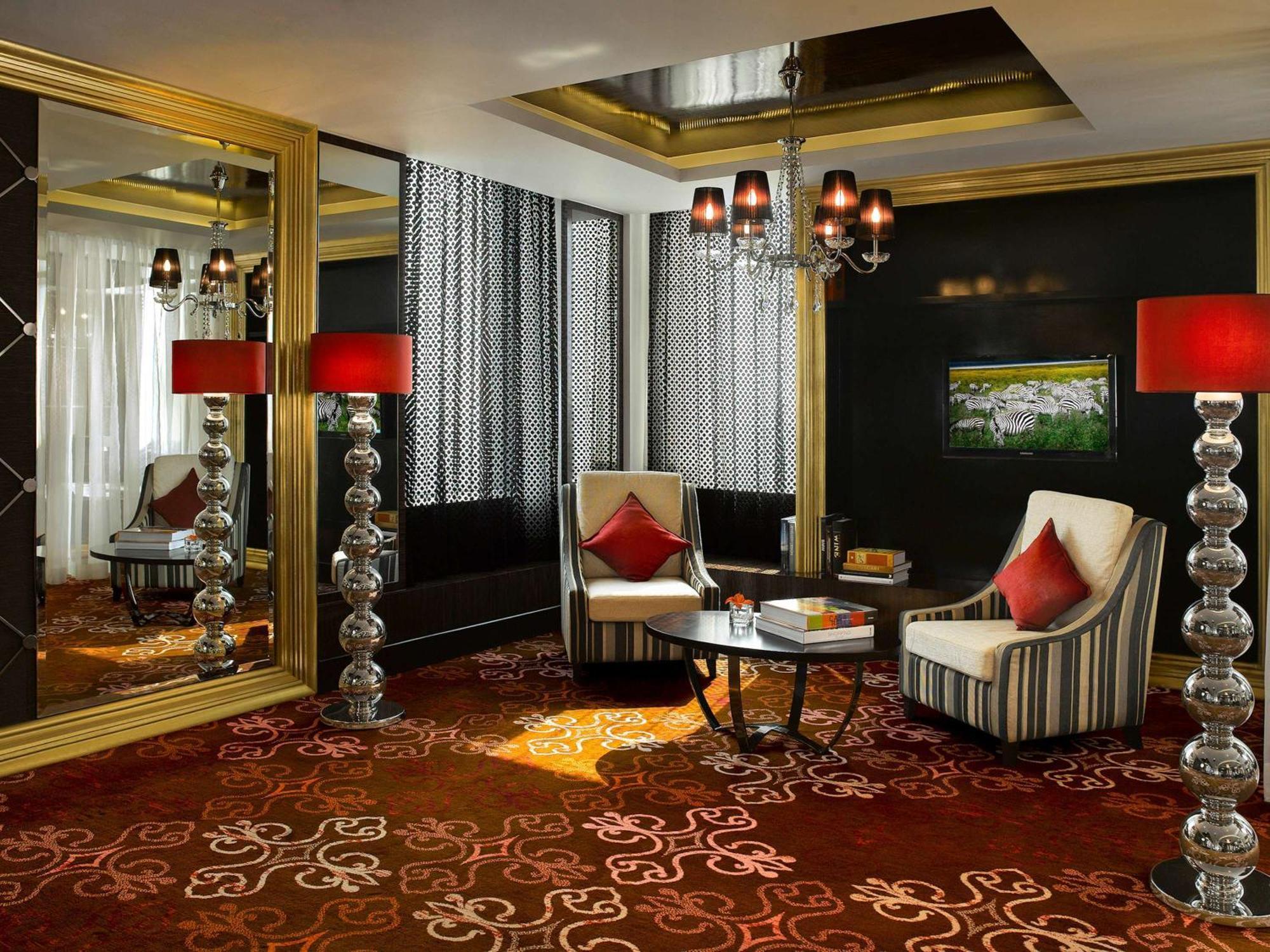 Sofitel Mumbai Bkc Ξενοδοχείο Εξωτερικό φωτογραφία The interior of a suite at the hotel