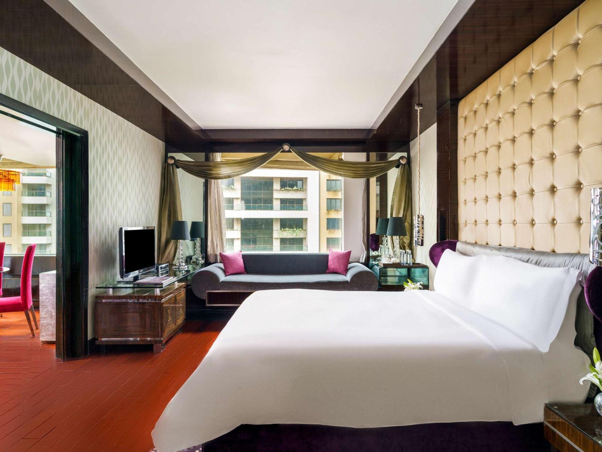 Sofitel Mumbai Bkc Ξενοδοχείο Εξωτερικό φωτογραφία A suite at the W Hotel, Beijing